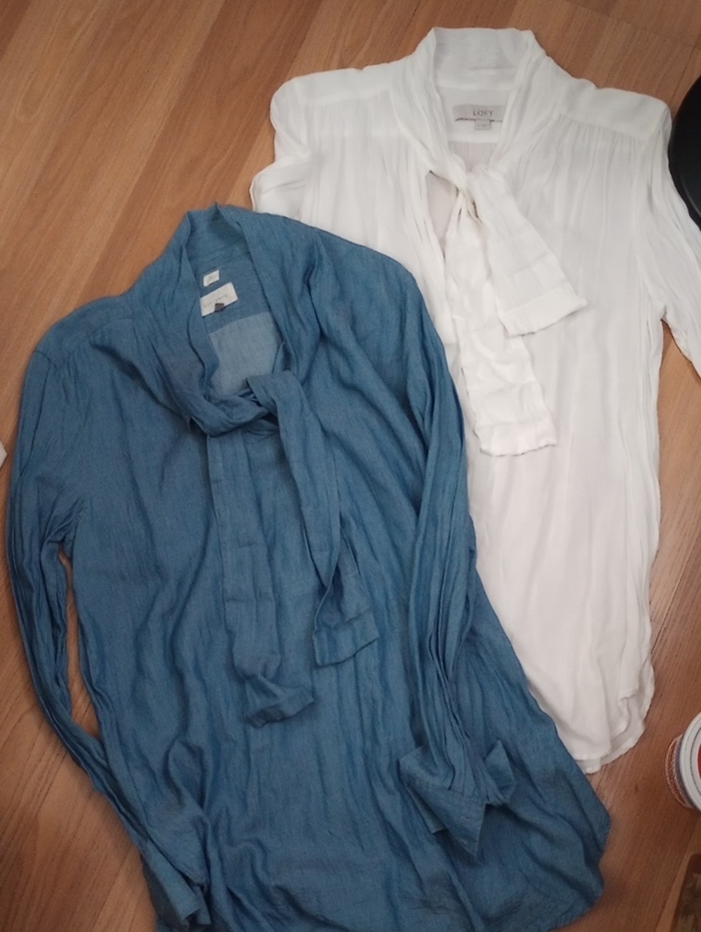 LOFT Women's Tie-Neck Blouse Set — White and Denim Blue